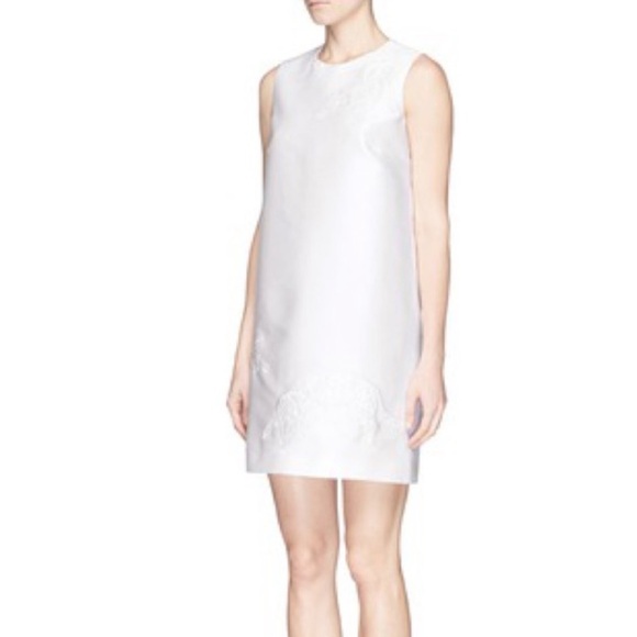 TIGER EMBROIDERY DUCHESS SATIN SHIFT
DRESS WHITE - Picture 3 of 16